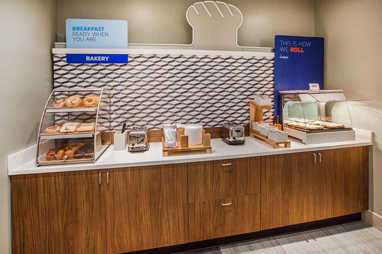 Holiday Inn Express Knoxville-Strawberry Plains By Ihg Dış mekan fotoğraf